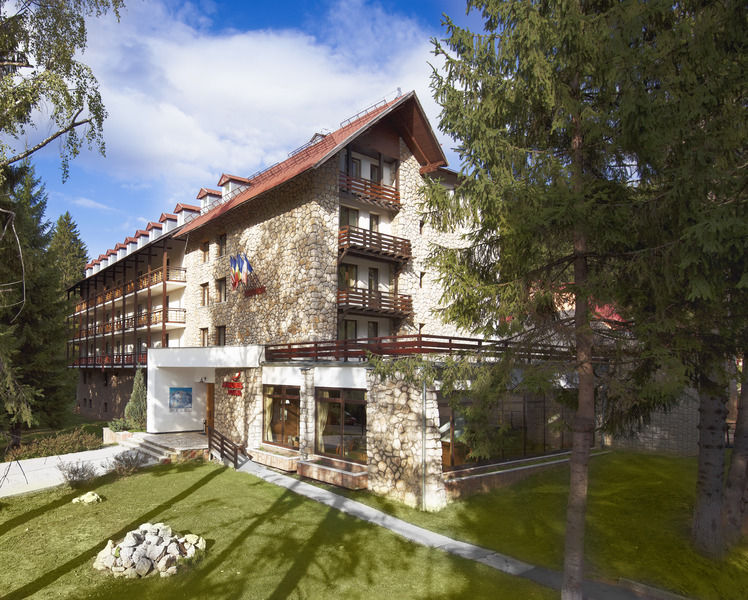 Ana Hotels Bradul Poiana Brasov Bagian luar foto